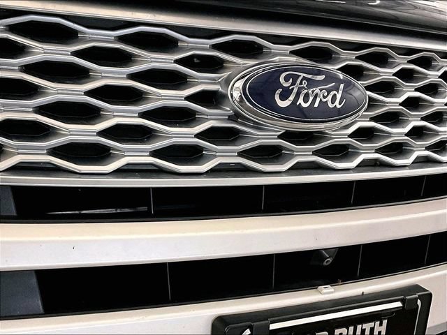 Used 2017 Ford Explorer Platinum AWD/4WD image 30