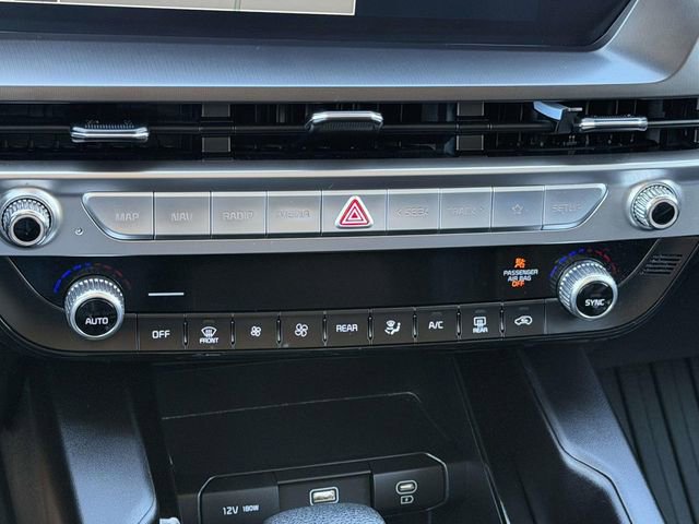 Used 2024 Kia Telluride LX image 16