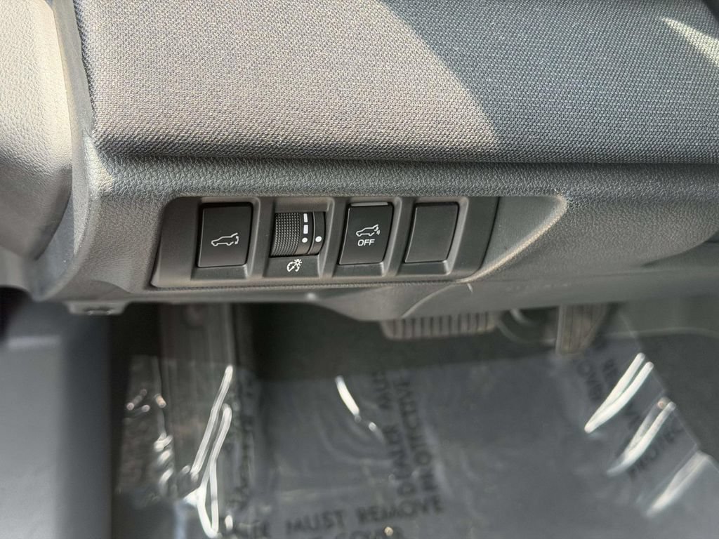 Certified 2025 Subaru Outback Premium AWD/4WD image 19