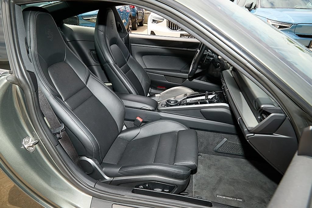 Used 2022 Porsche 911 Carrera 4S AWD/4WD image 30