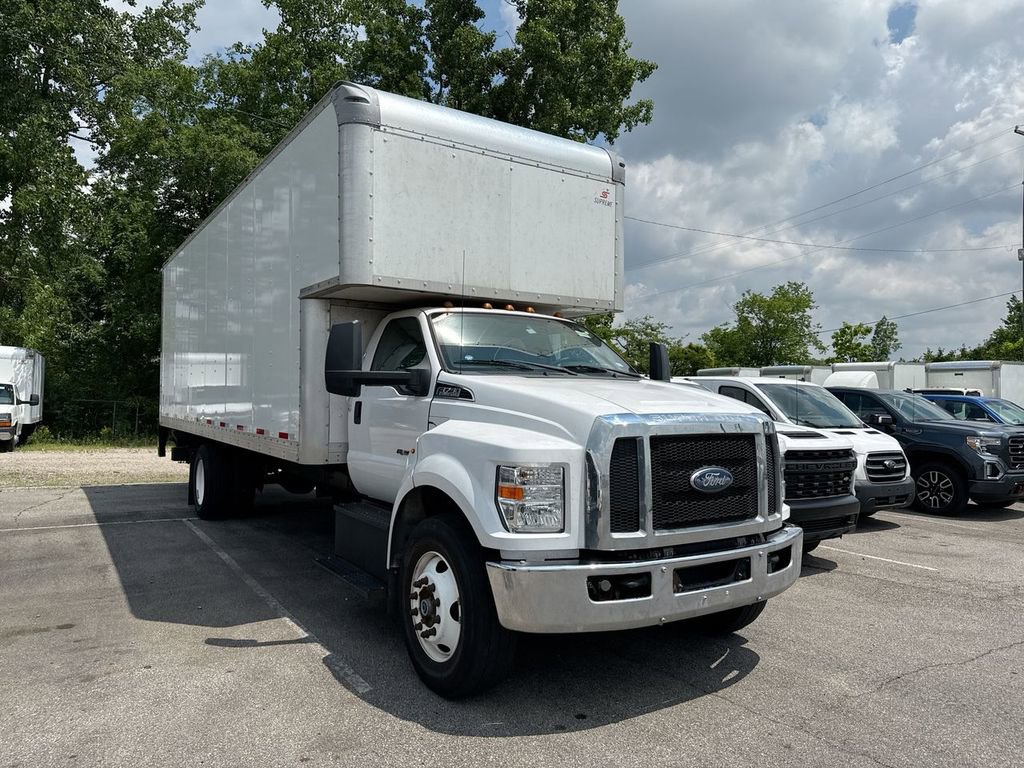 Used 2021 Ford F750 2WD Regular Cab Super Duty image 5