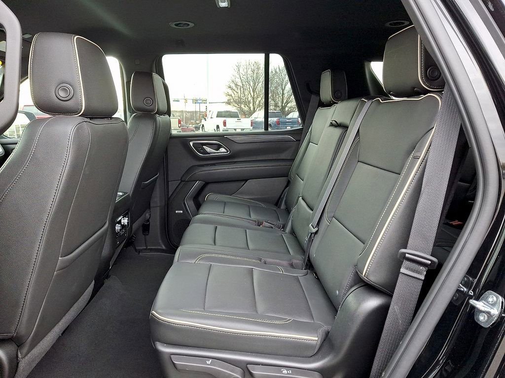 Used 2022 GMC Yukon SLT w/ SLT Luxury Package image 11
