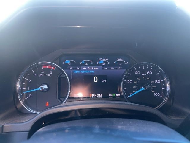 Used 2022 Ford F350 Lariat w/ Tremor Off-Road Package image 11