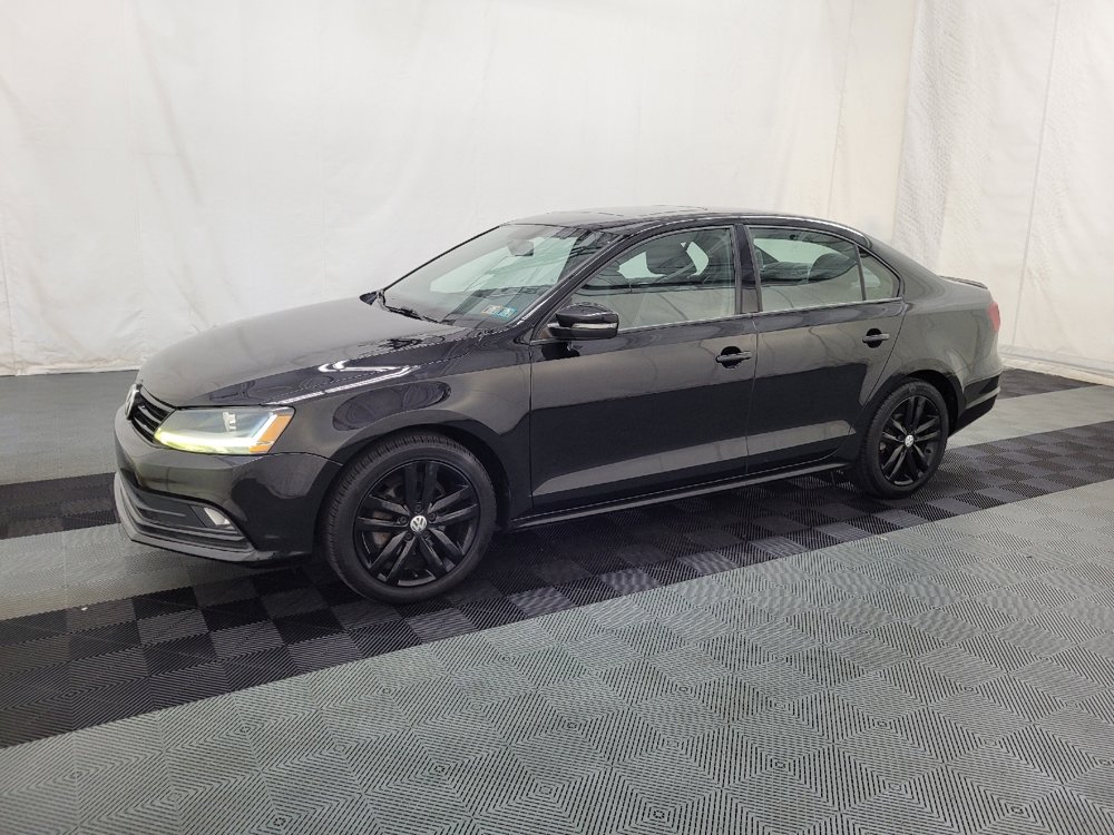 Used 2018 Volkswagen Jetta Sport FWD image 2
