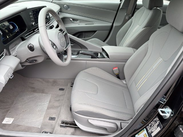 New 2026 Hyundai Elantra Sport w/ Cargo Package FWD image 22