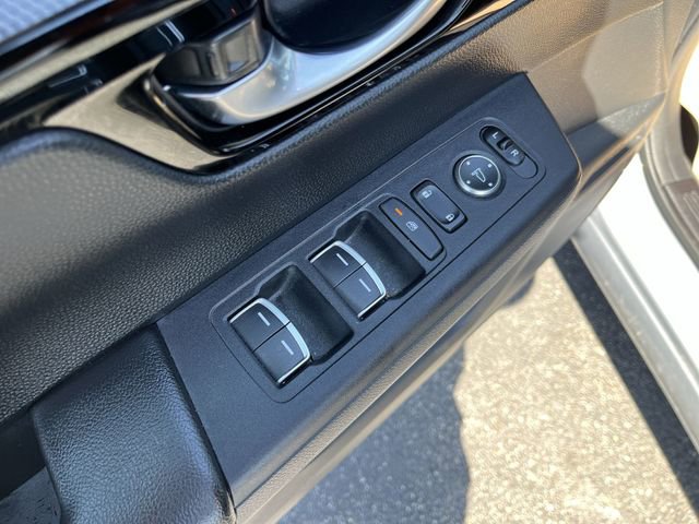Used 2025 Honda CR-V EX-L image 17
