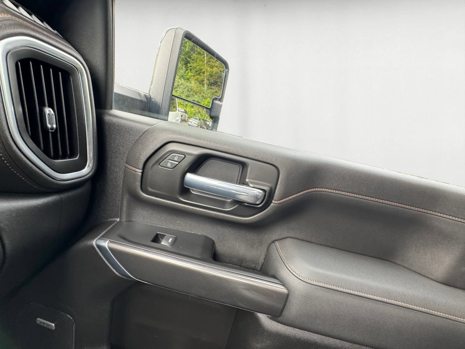 Used 2022 GMC Sierra 3500 AT4 w/ AT4 Premium Plus Package AWD/4WD image 12