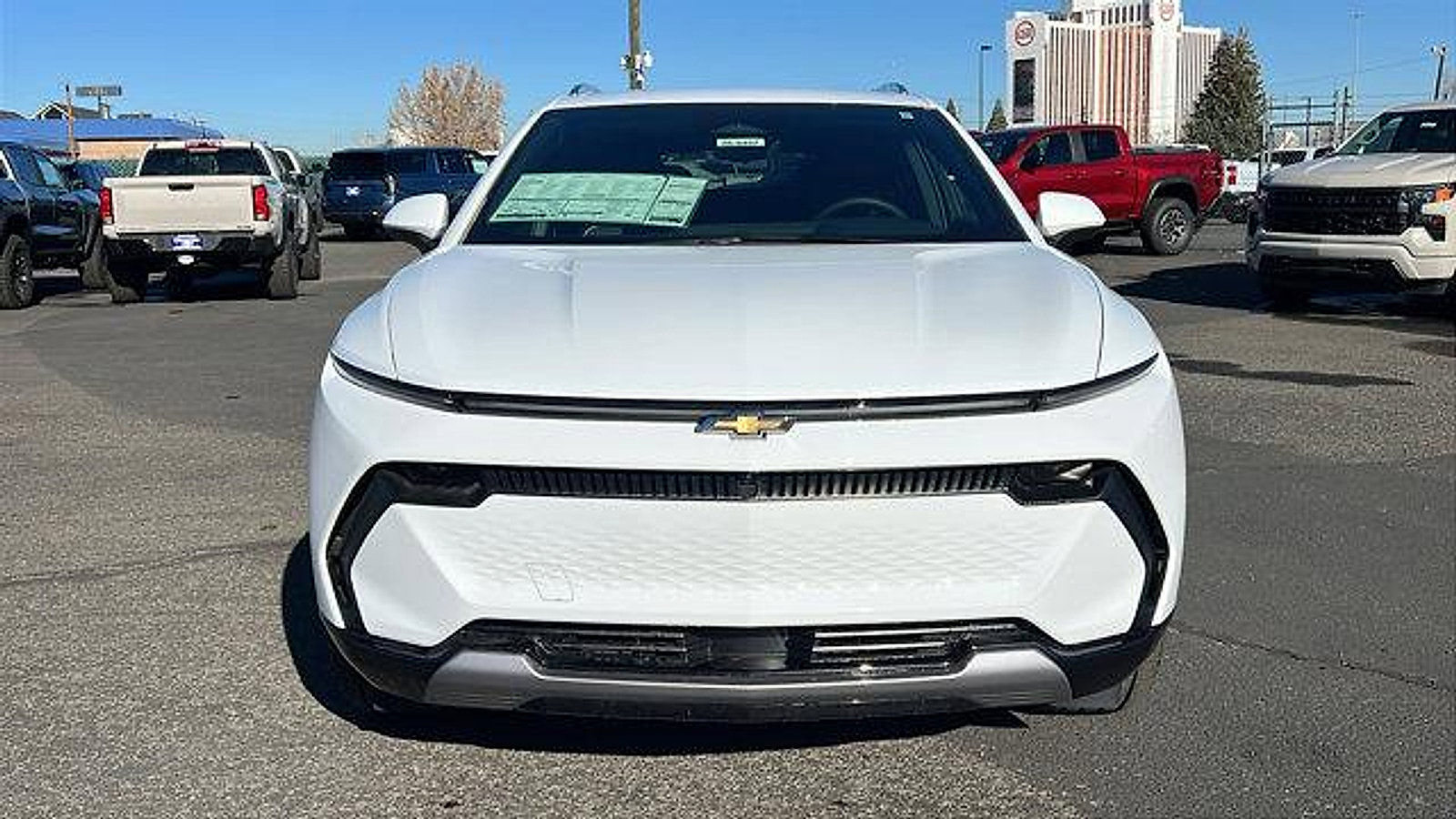 New 2026 Chevrolet Equinox EV LT image 2