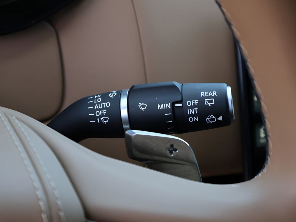 Certified 2024 Land Rover Range Rover SE AWD/4WD image 31