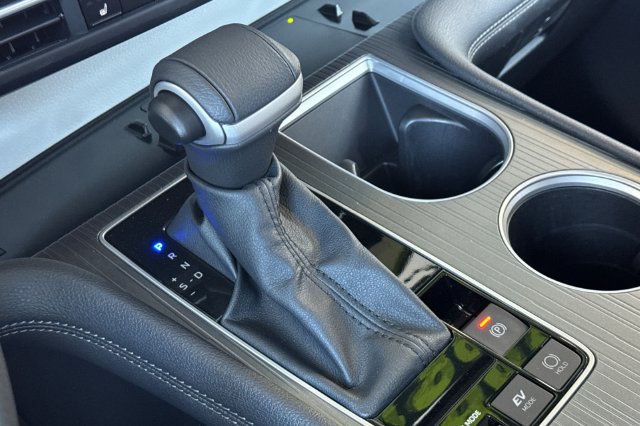 Certified 2026 Toyota Sienna XLE FWD image 27