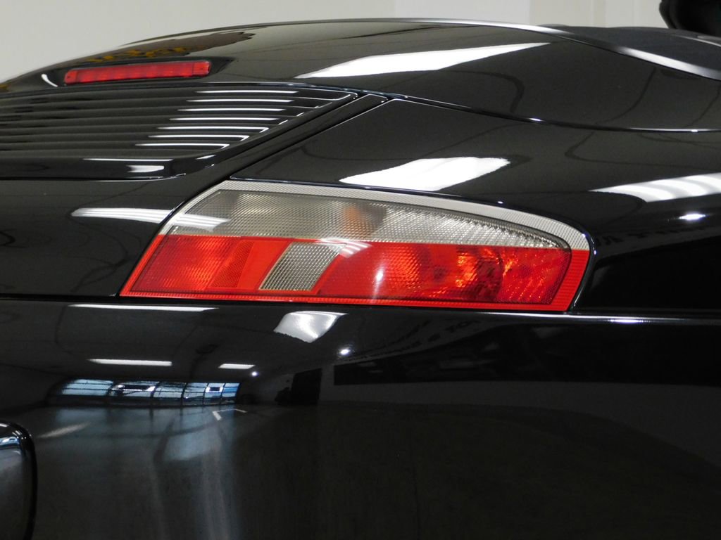 Used 2004 Porsche 911 Carrera RWD image 80