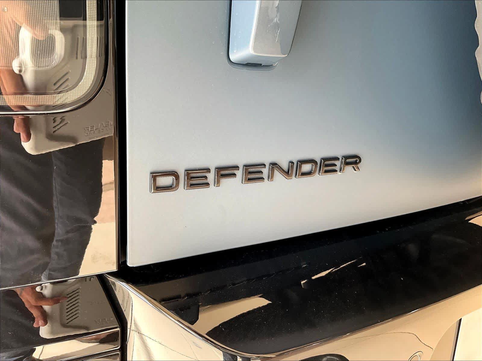 New 2026 Land Rover Defender 110 X-Dynamic SE AWD/4WD image 25