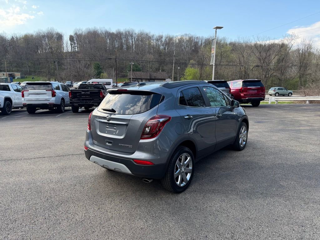 Used 2020 Buick Encore Essence w/ Experience Buick Package image 3