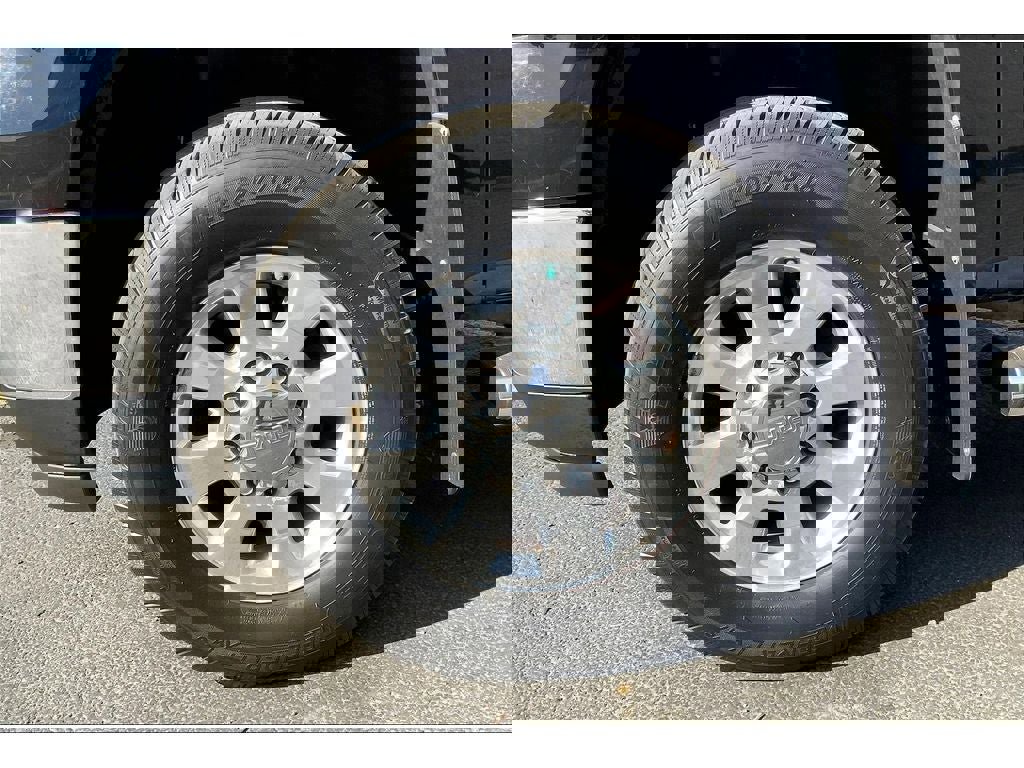 Used 2013 GMC Sierra 3500 SLT image 9