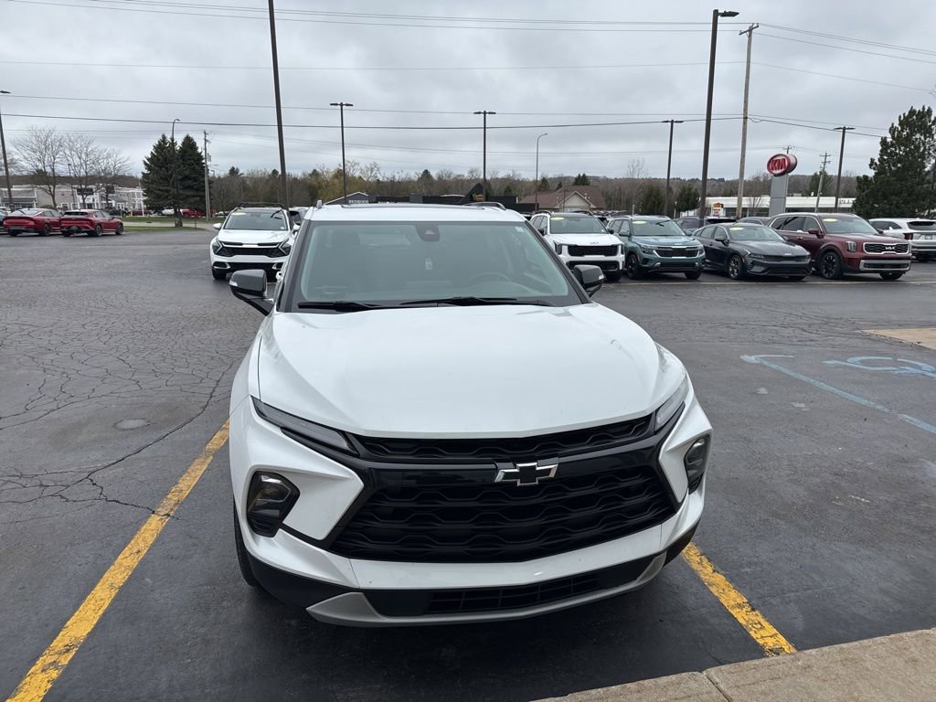 Used 2024 Chevrolet Blazer LT w/ Midnight/Sport Edition AWD/4WD image 7