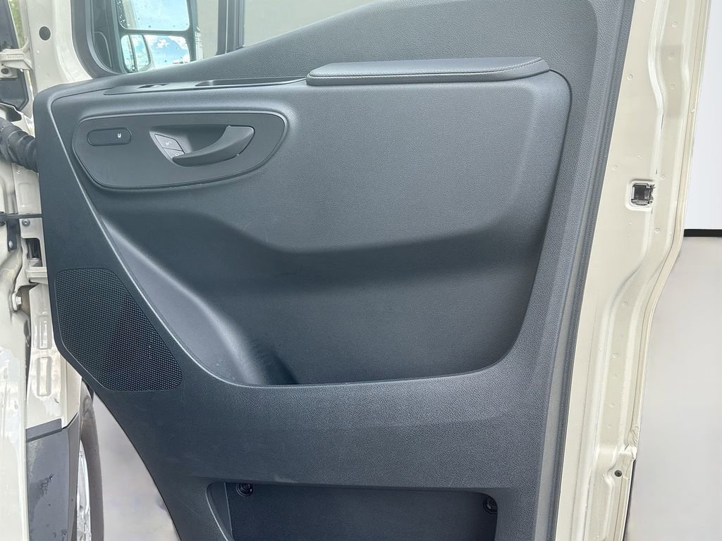 Used 2024 Mercedes-Benz Sprinter 2500 image 24