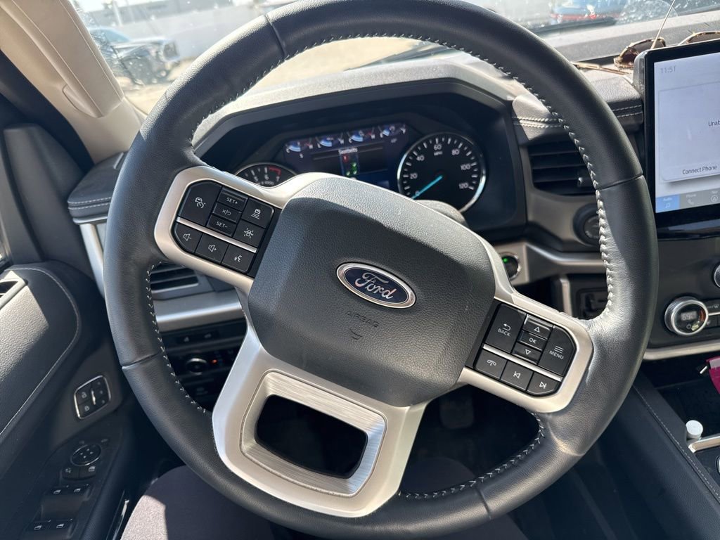 Used 2024 Ford Expedition Max XLT image 14