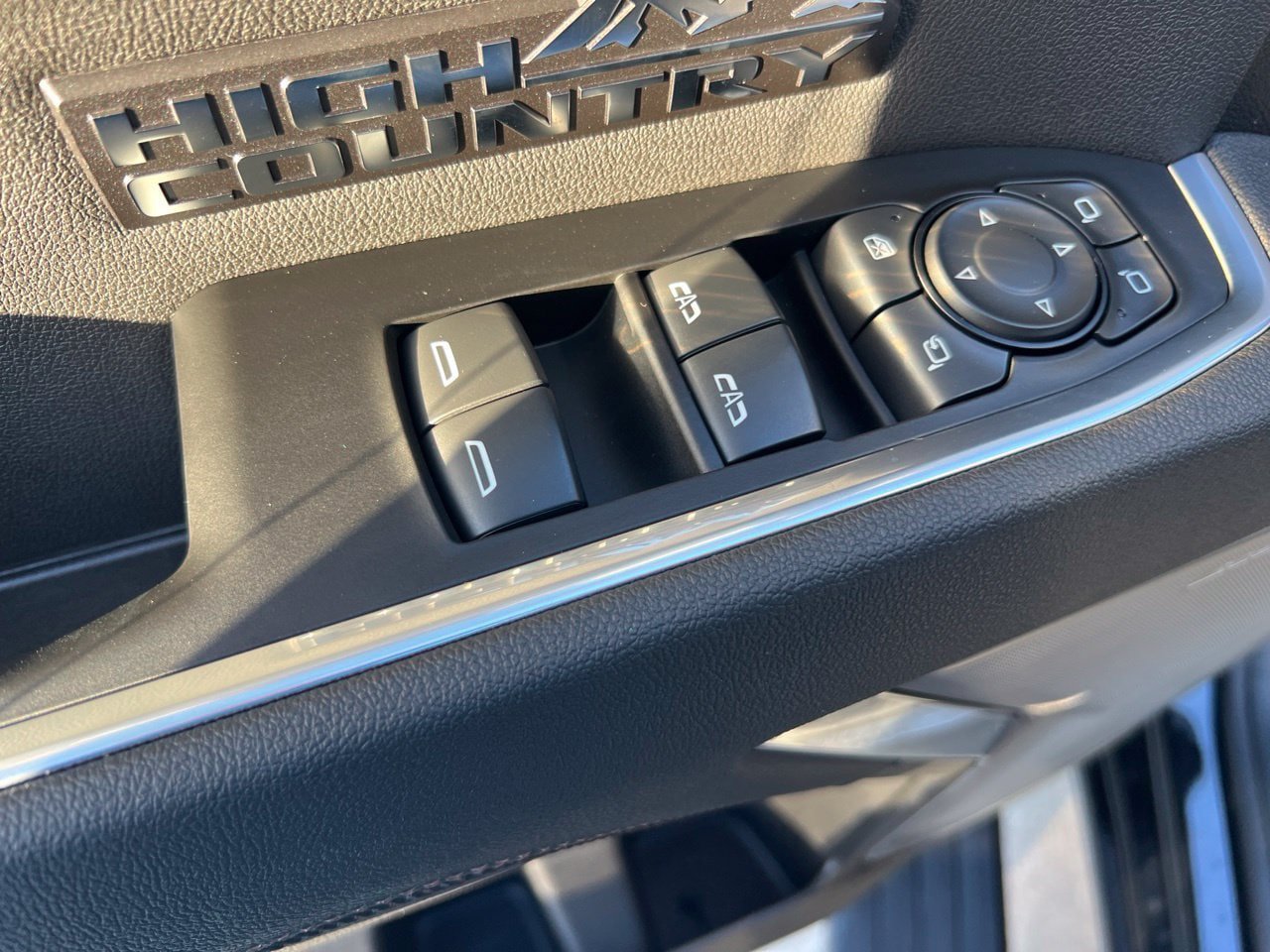 New 2026 Chevrolet Silverado 1500 High Country w/ Midnight Edition AWD/4WD image 12