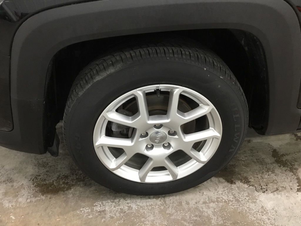 Used 2020 Jeep Renegade Sport w/ Sport Appearance Group image 4