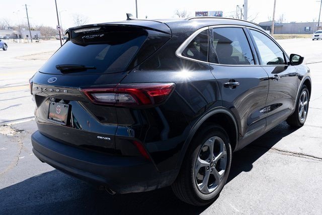 Used 2025 Ford Escape ST-Line image 5