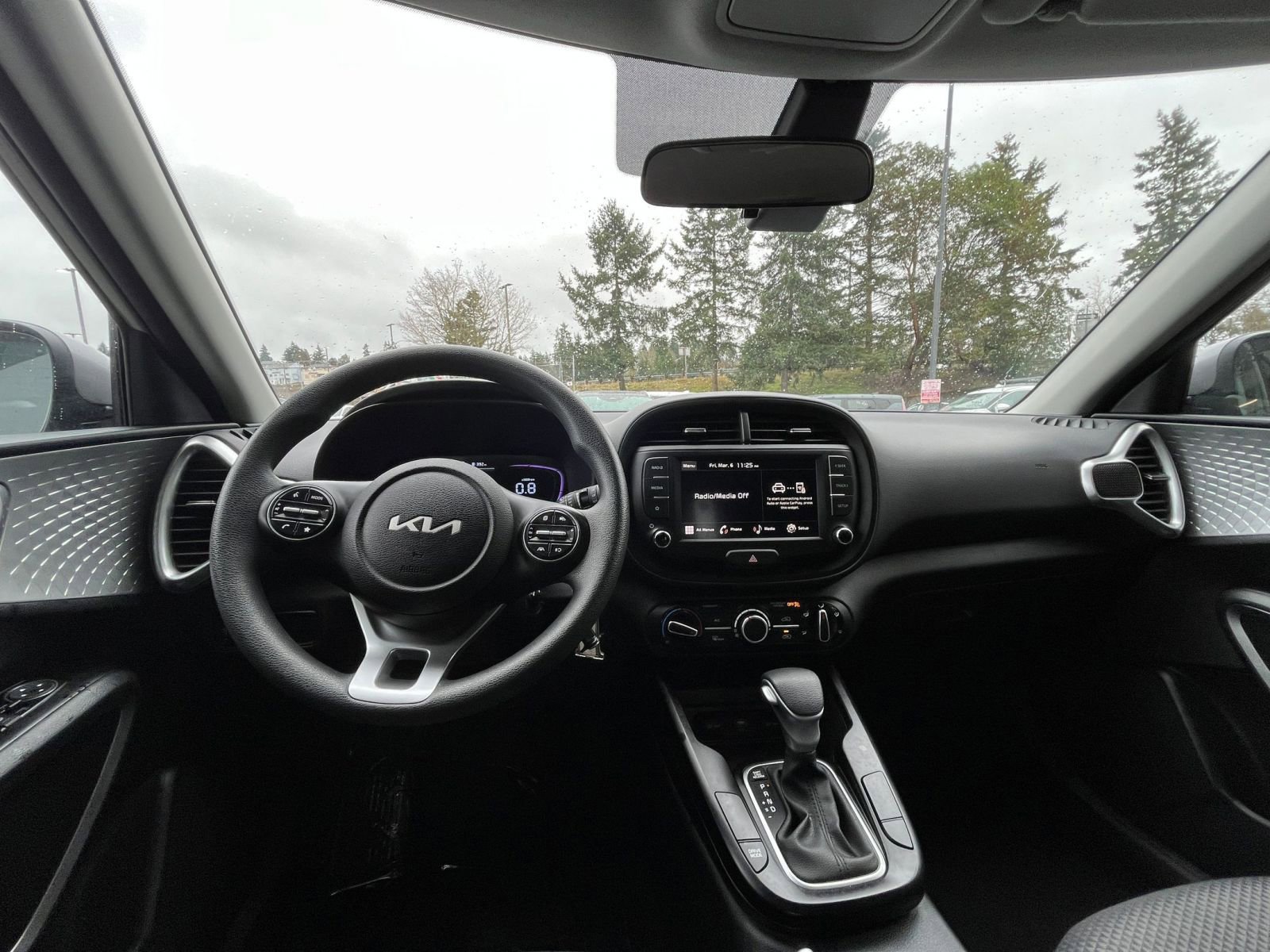 Used 2025 Kia Soul LX w/ LX Technology Package image 33