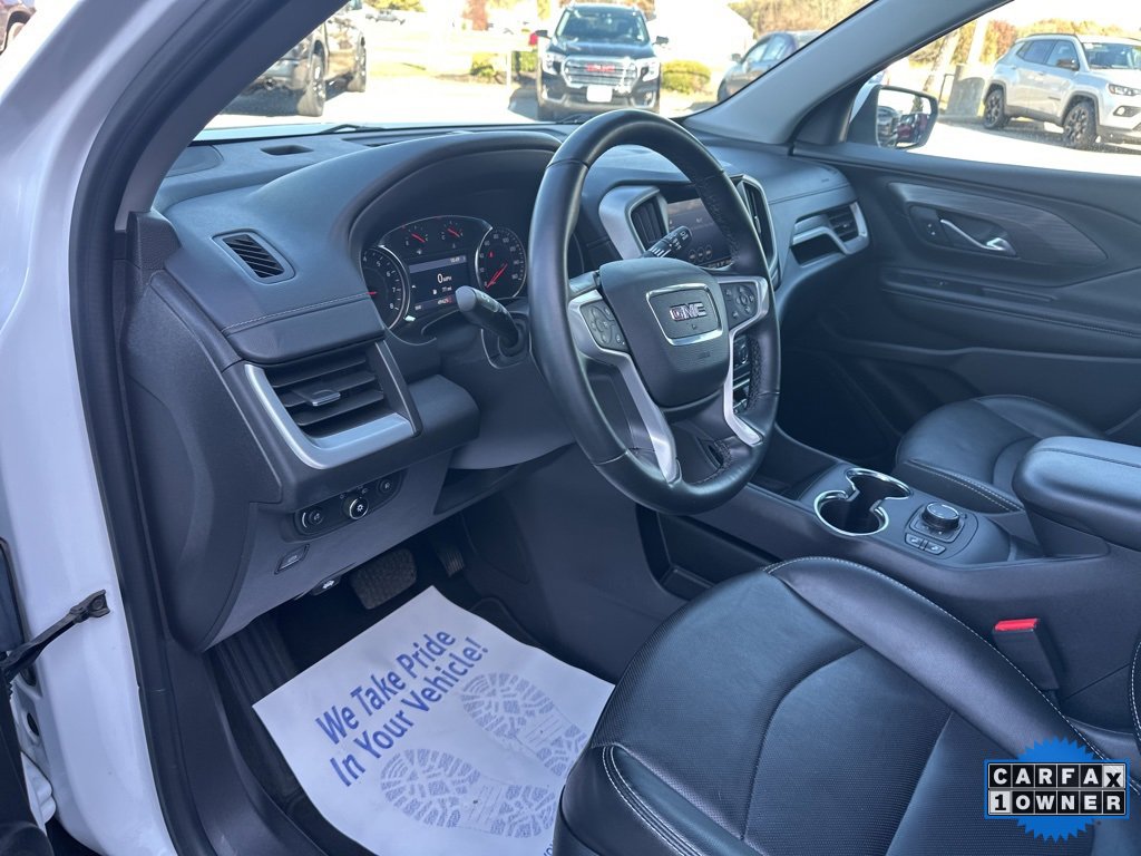 Used 2024 GMC Terrain SLT image 60