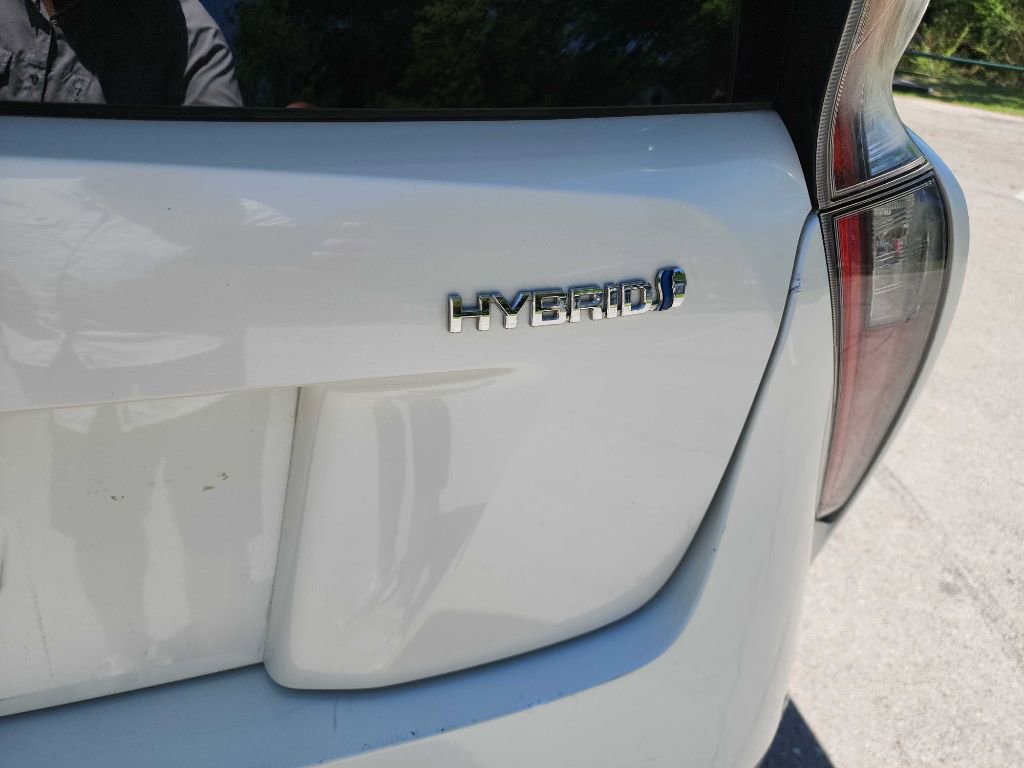 Used 2017 Toyota Prius Two w/ Prius Two Safety Plus Package FWD image 7