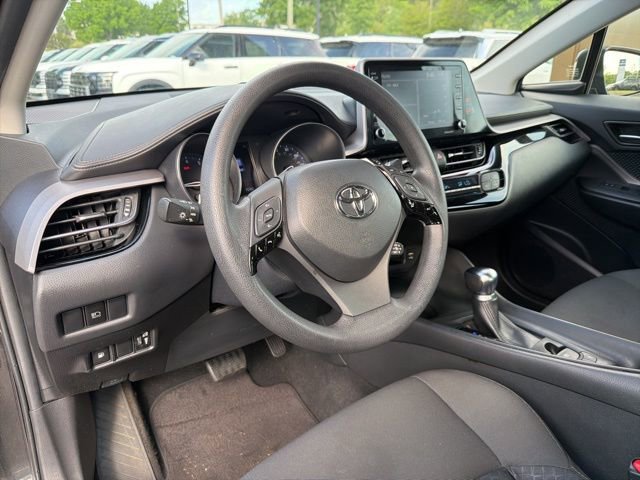 Used 2020 Toyota C-HR LE FWD image 10