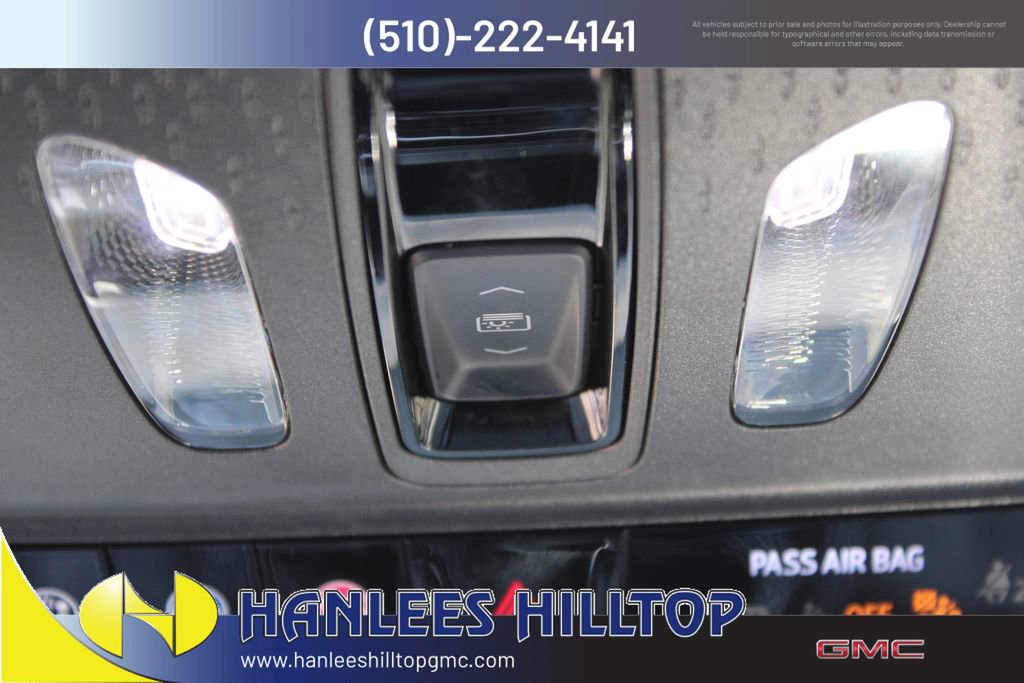 Used 2024 Cadillac Lyriq Luxury AWD/4WD image 27