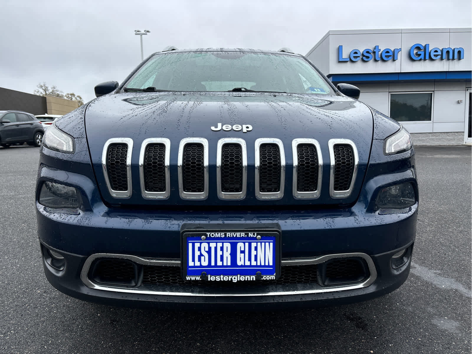 Used 2018 Jeep Cherokee Limited AWD/4WD image 4