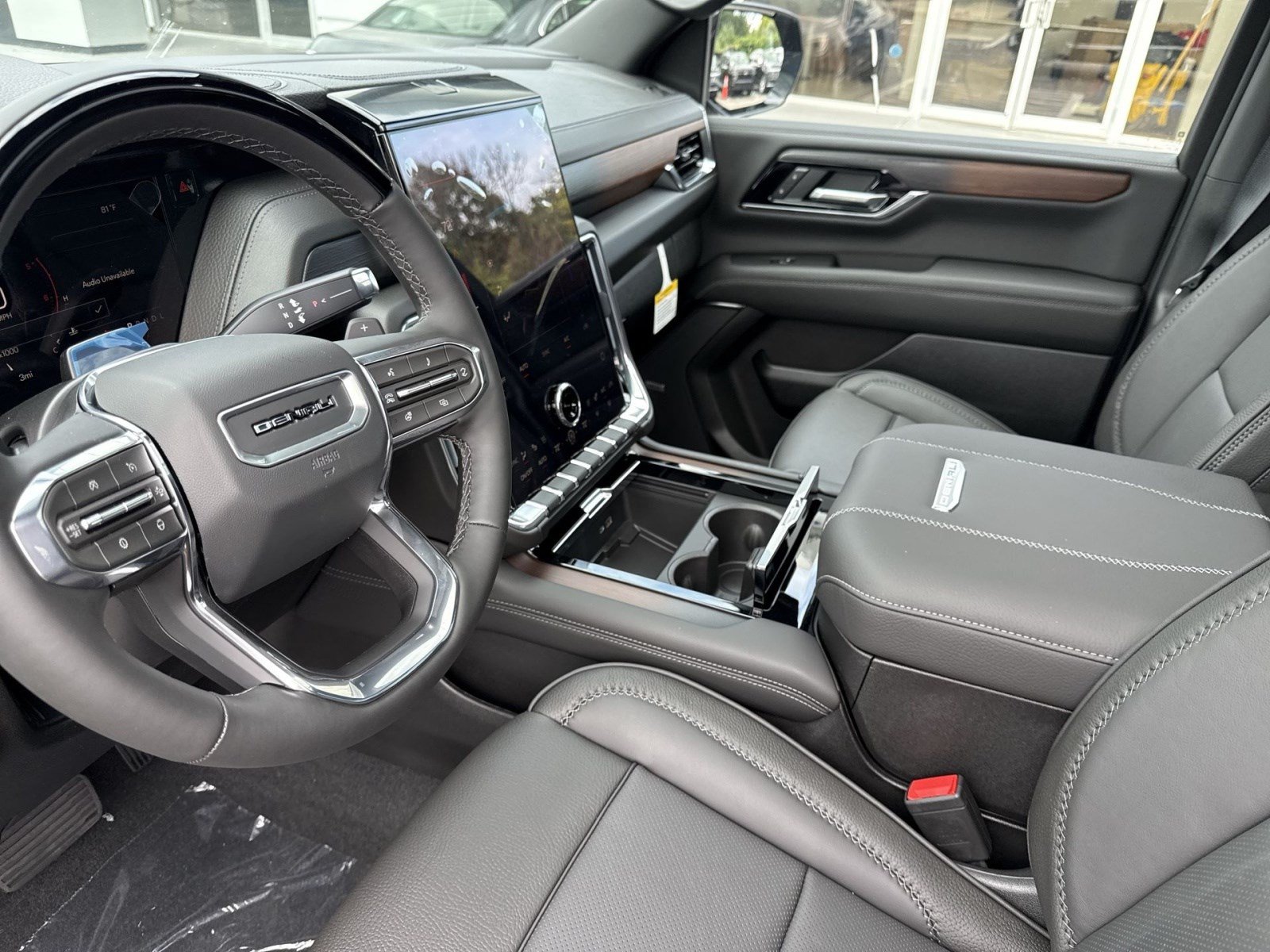 New 2026 GMC Yukon XL Denali w/ Denali Reserve Package AWD/4WD image 17