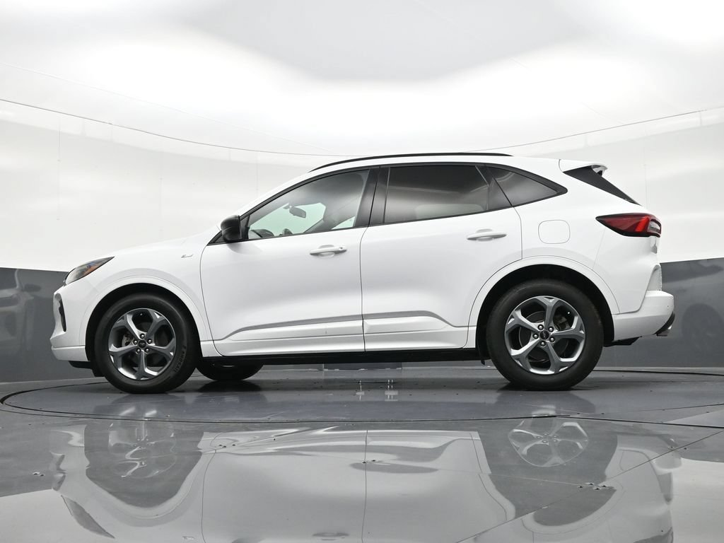 Used 2023 Ford Escape ST-Line w/ Tech Pack #1 FWD image 24