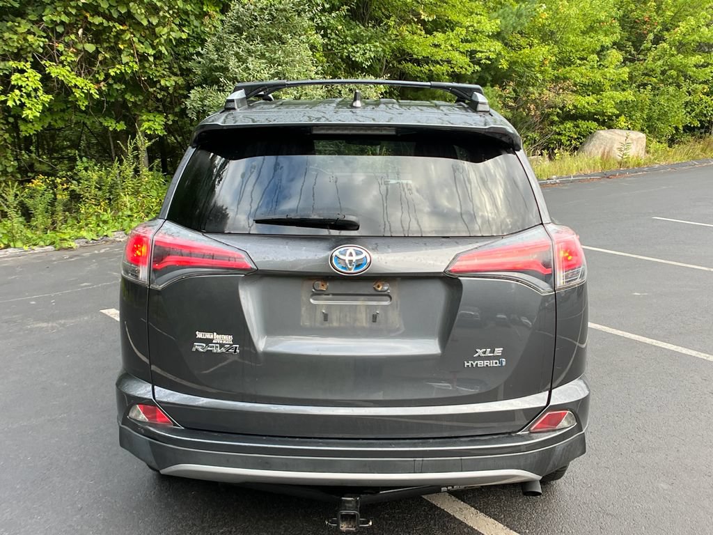 Used 2017 Toyota RAV4 XLE w/ All Weather Liner Package AWD/4WD image 5
