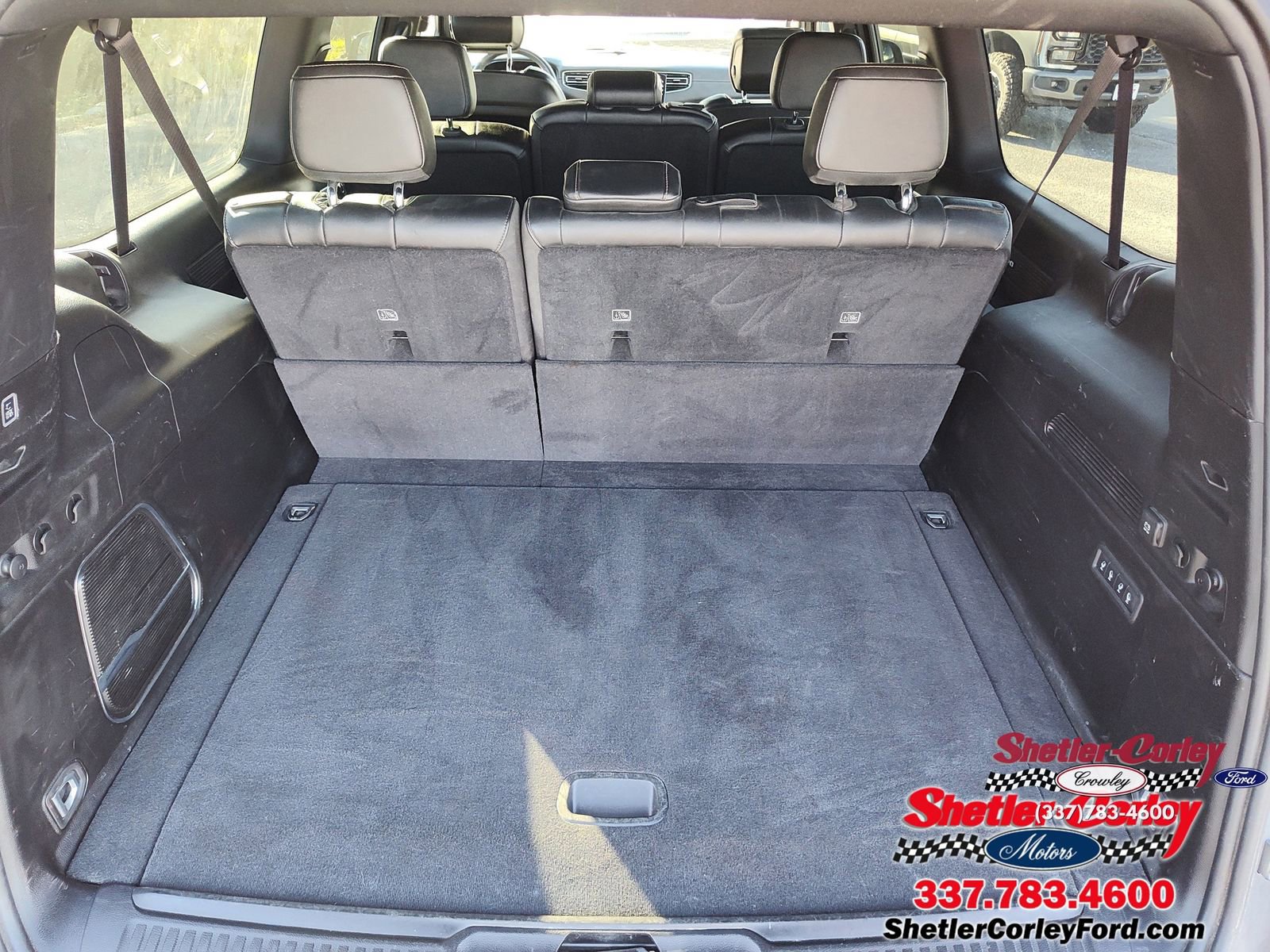 Used 2024 Jeep Wagoneer L Series II w/ Flexible Seating Group image 7