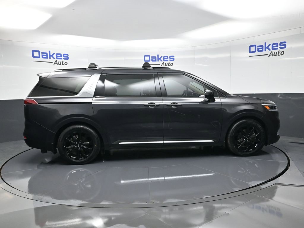 Certified 2022 Kia Carnival SX w/ Paint Protection Package image 9