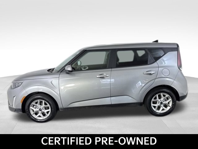 Certified 2025 Kia Soul LX FWD image 11
