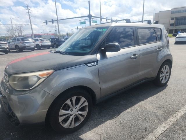Used 2016 Kia Soul + image 2