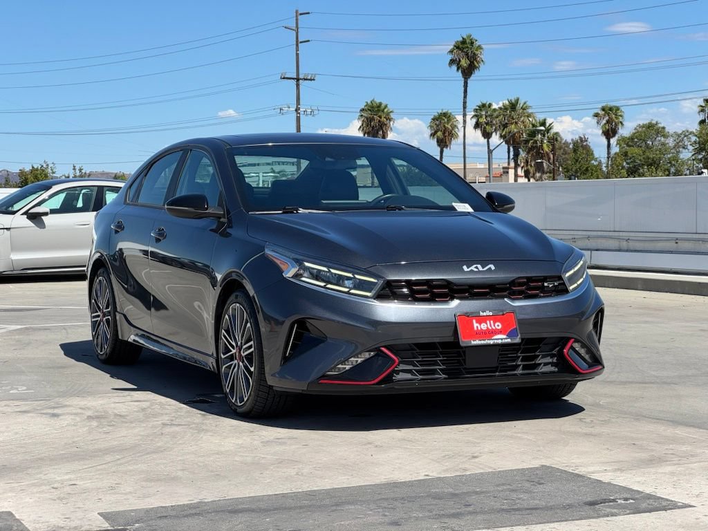 Used 2022 Kia Forte GT w/ GT2 Package FWD image 2