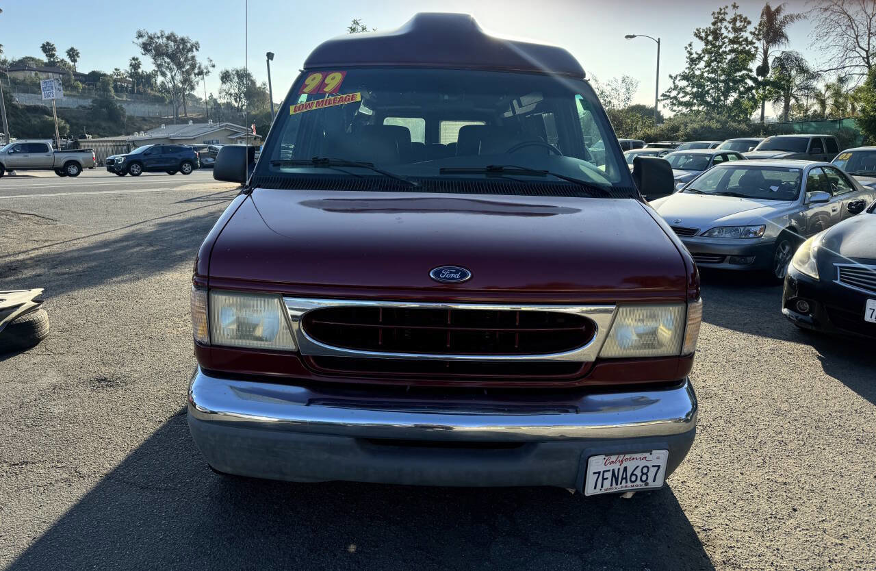 Used 1999 Ford E-150 and Econoline 150 RWD image 2