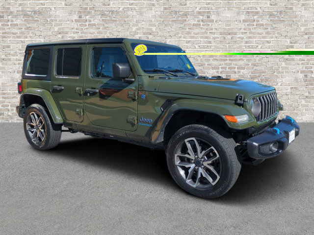 Used 2024 Jeep Wrangler Unlimited w/ Convenience Group