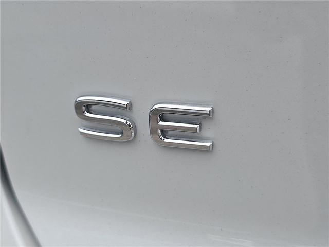 New 2026 Volkswagen Atlas Cross Sport SE image 6