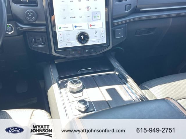Used 2023 Ford Expedition Platinum image 18