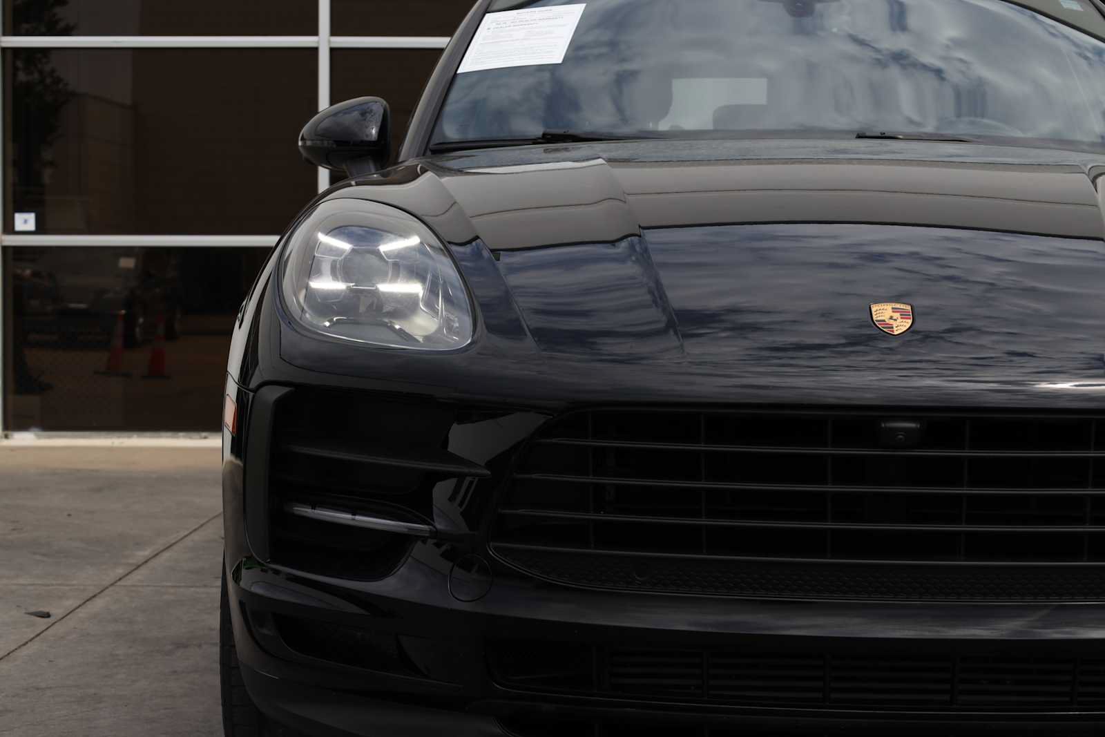 Used 2021 Porsche Macan AWD/4WD image 50