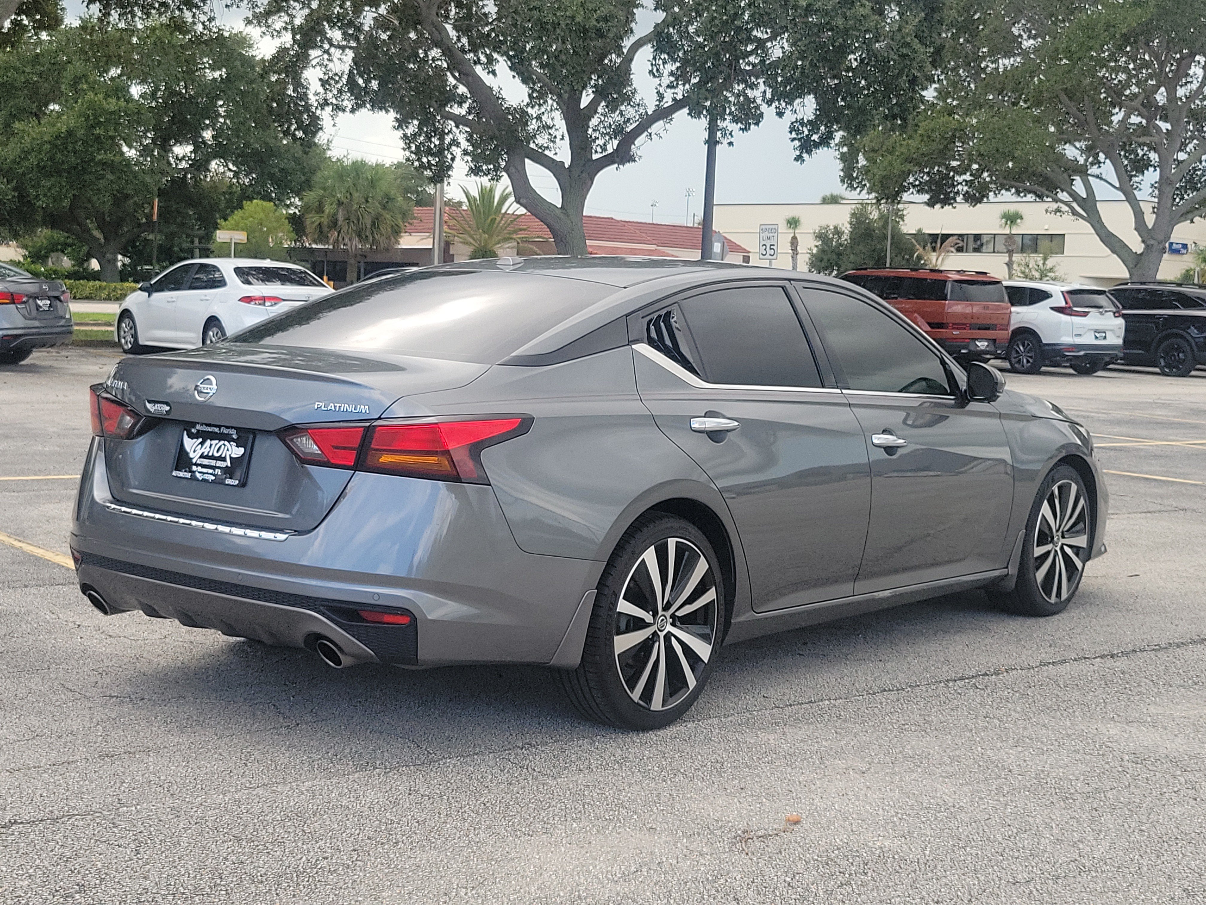 Used 2020 Nissan Altima 2.5 Platinum FWD image 4