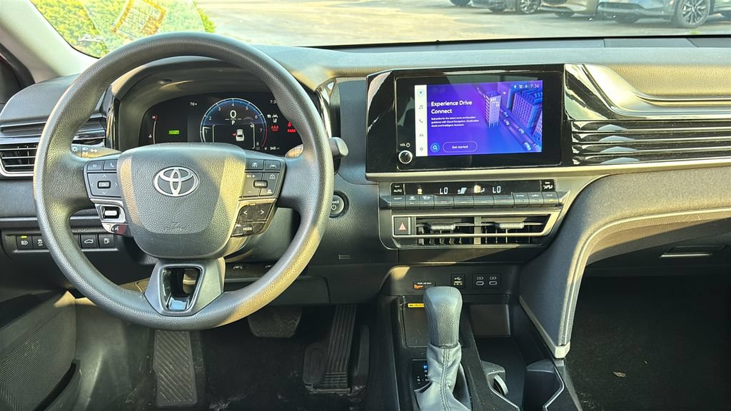 Used 2025 Toyota Camry LE FWD image 7