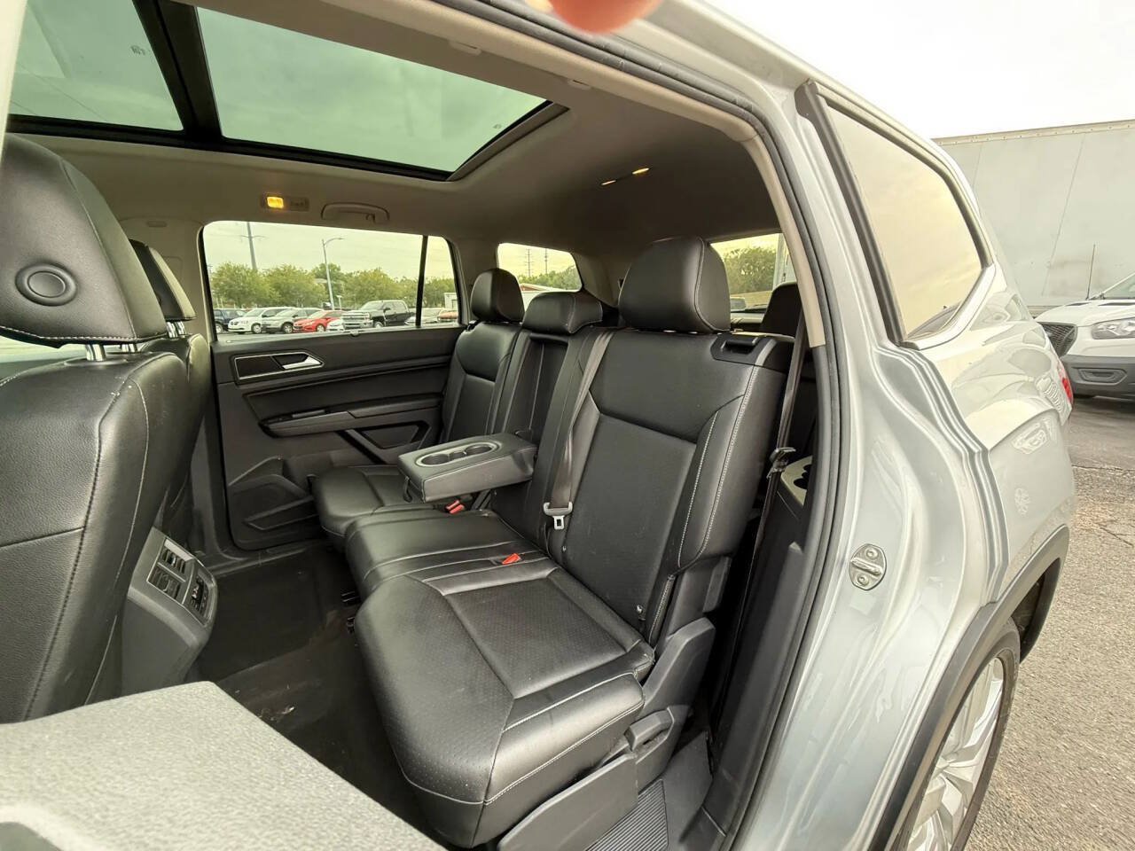 Used 2019 Volkswagen Atlas SEL AWD/4WD image 14