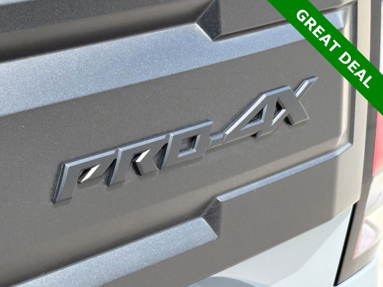 Used 2026 Nissan Frontier PRO-4X w/ Pro-4x Convenience Package image 12