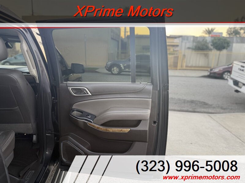 Used 2017 GMC Yukon XL Denali w/ Open Road Package AWD/4WD image 36