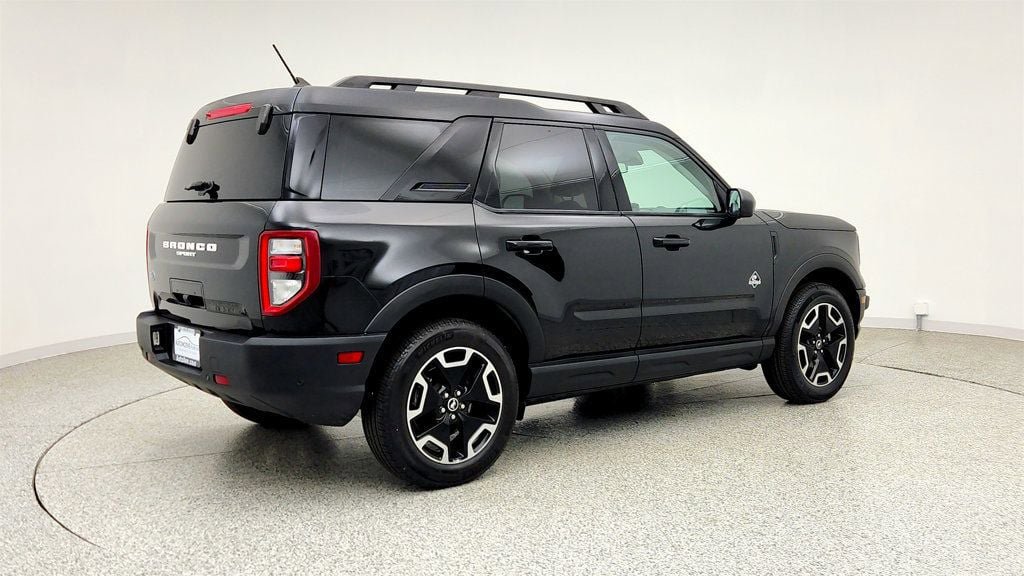 Used 2023 Ford Bronco Sport Outer Banks AWD/4WD image 5