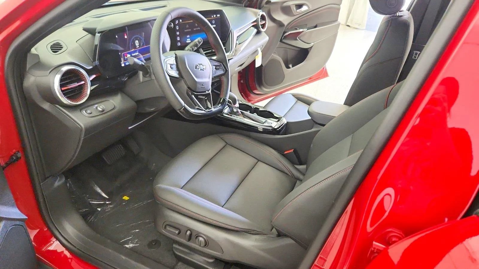 New 2026 Chevrolet Trax RS w/ Driver Confidence Package FWD image 14